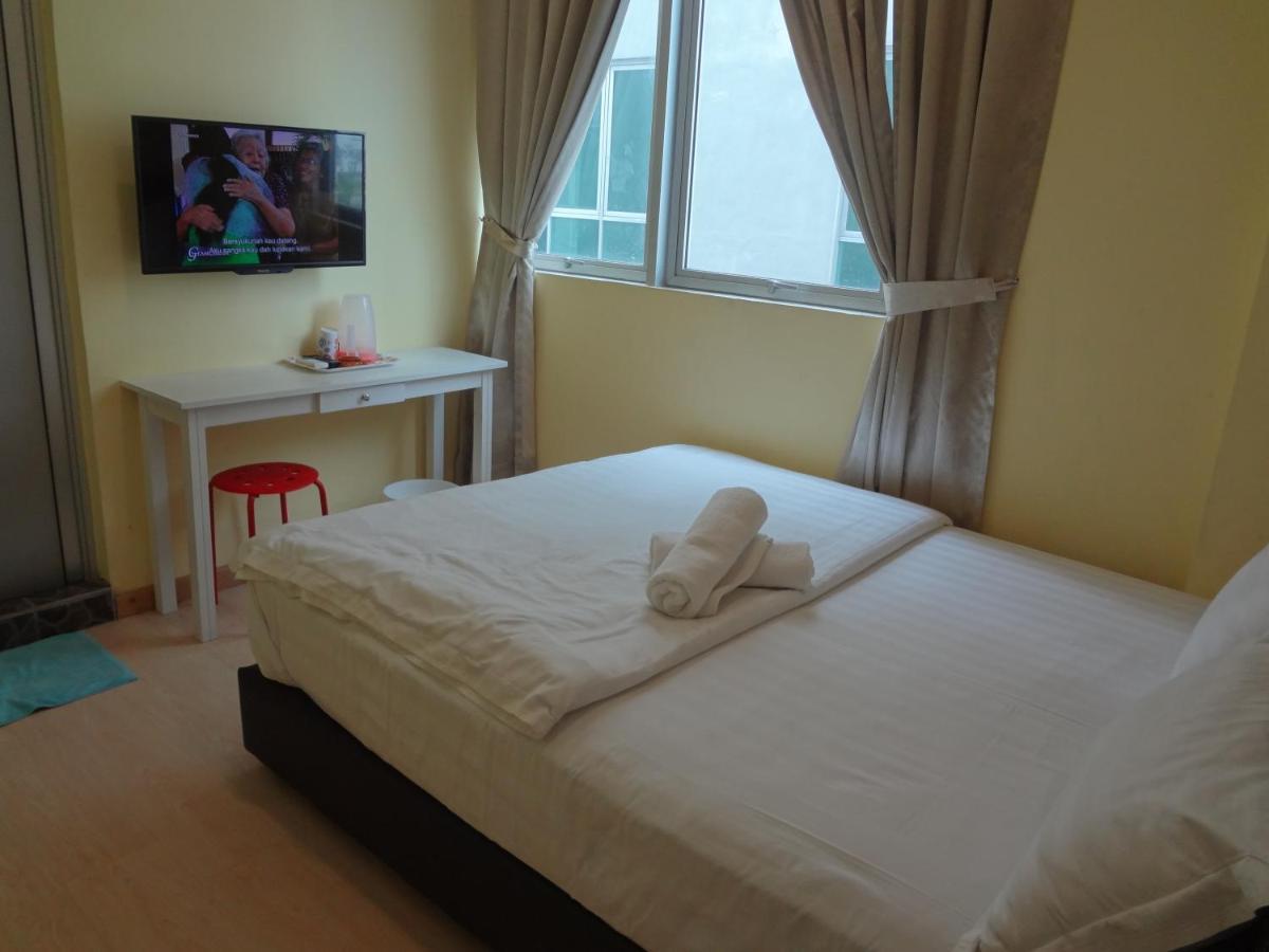 오요 758 콤마 호텔 Bandar Saujana Putra 외부 사진