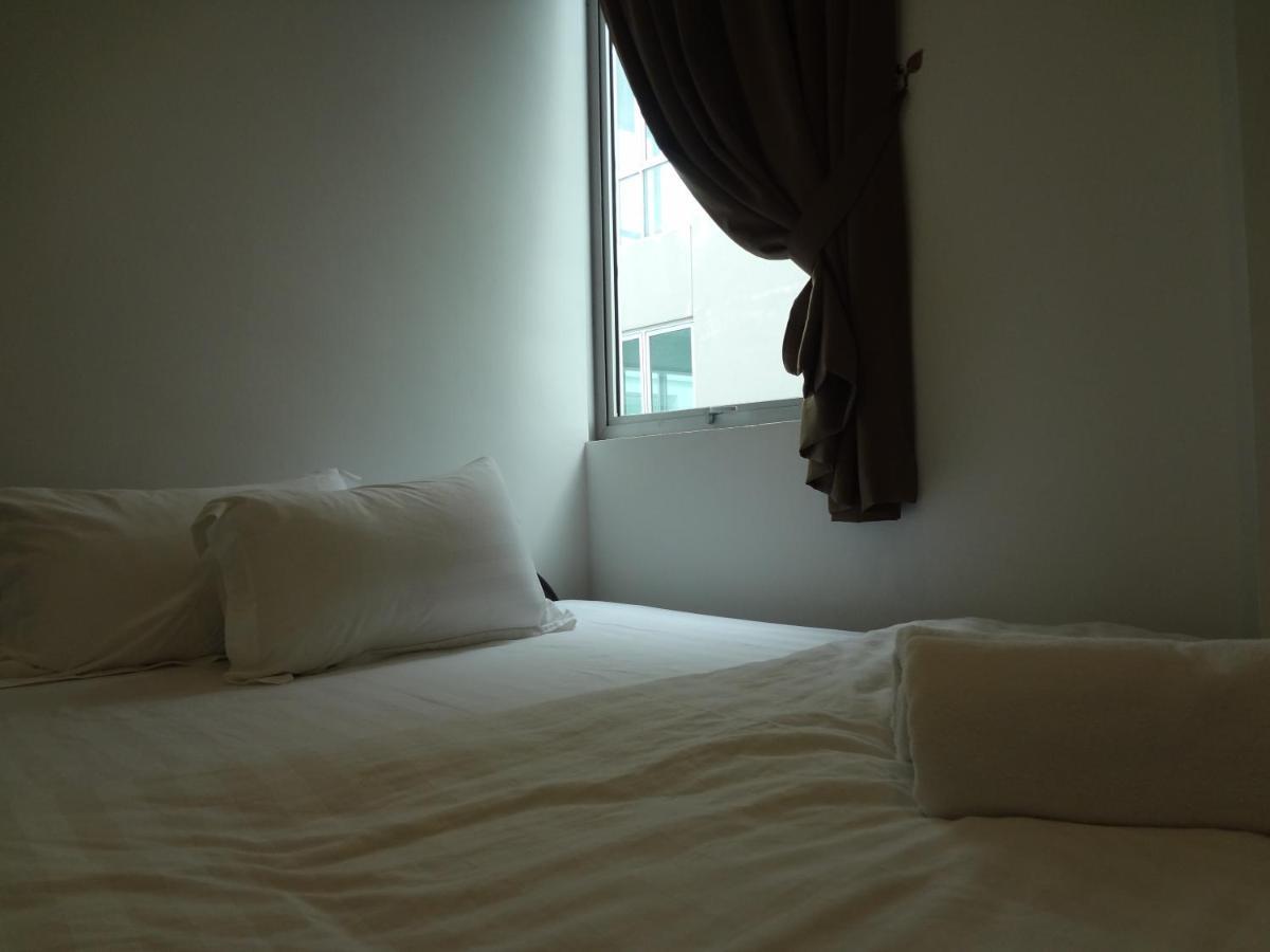 오요 758 콤마 호텔 Bandar Saujana Putra 외부 사진