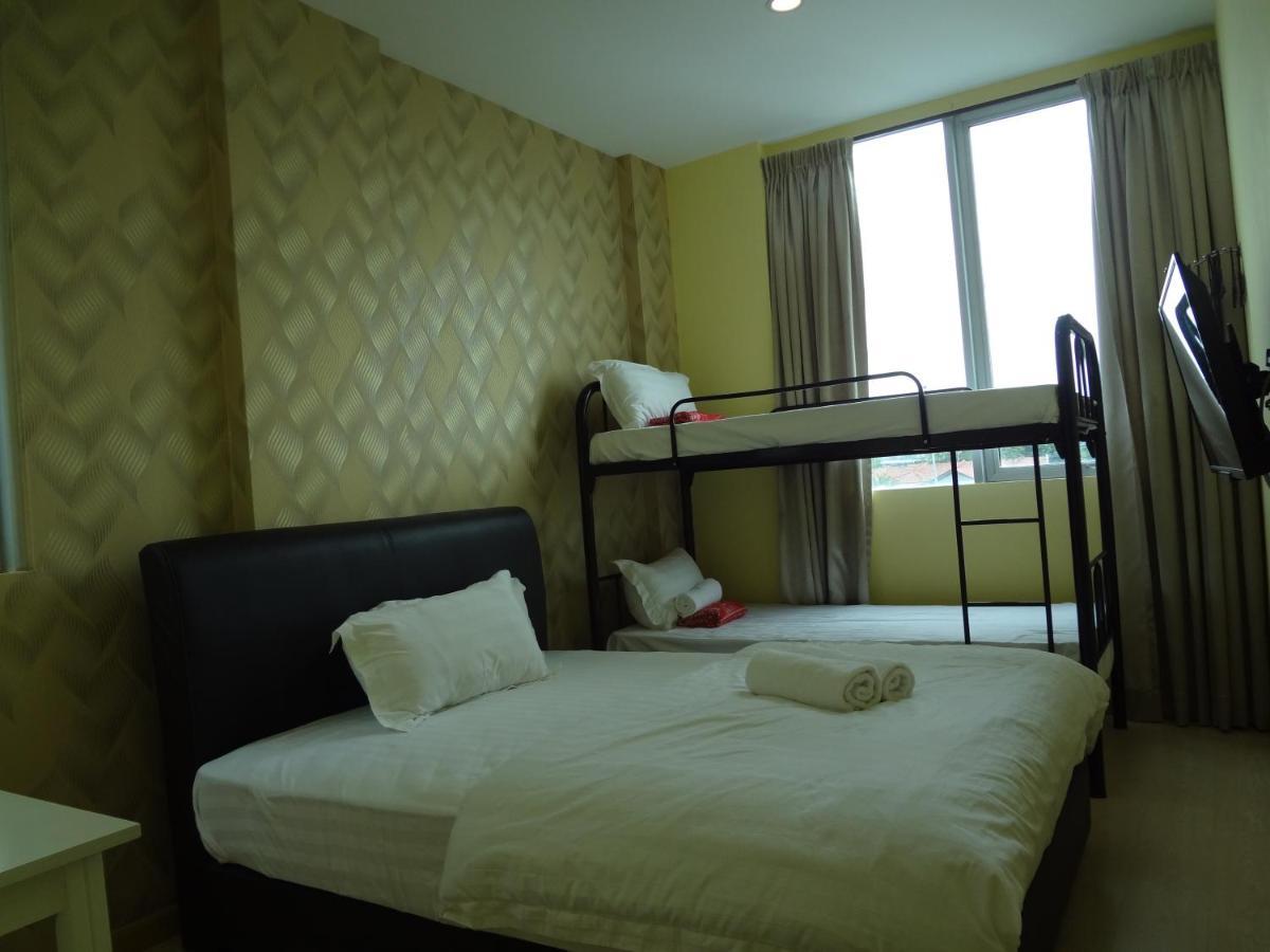 오요 758 콤마 호텔 Bandar Saujana Putra 외부 사진